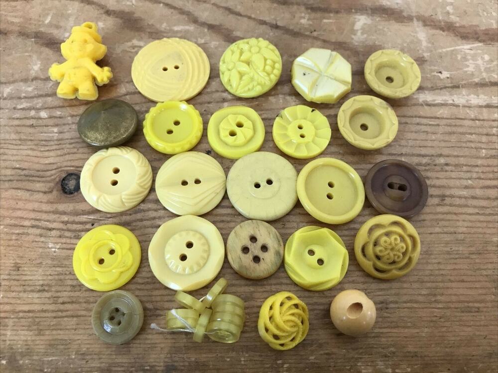 Vintage Antique Mid Century Set Mixed Lot 24 Assorted Yellow Plastic Buttons